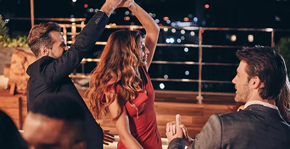 why-is-a-cruise-the-ultimate-romantic-vacation-mid-content-4